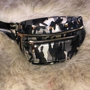 Stylish fanny pack
